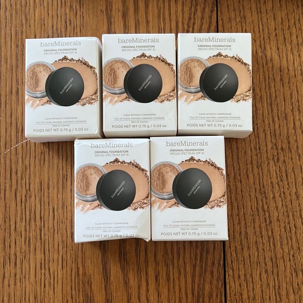 Bare mineral foundation